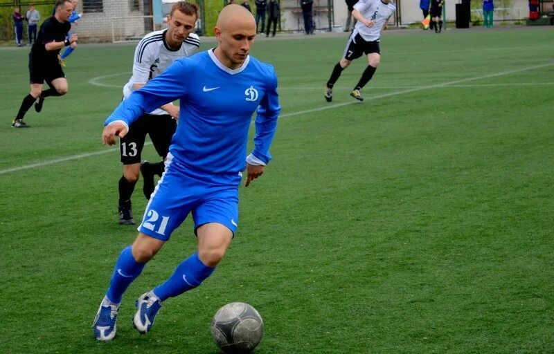 казанцев никита футбол. фк динамо барнаул официальный сайт. сайт фк барнаул. фк оренбург динамо. команда динамо барнаул.