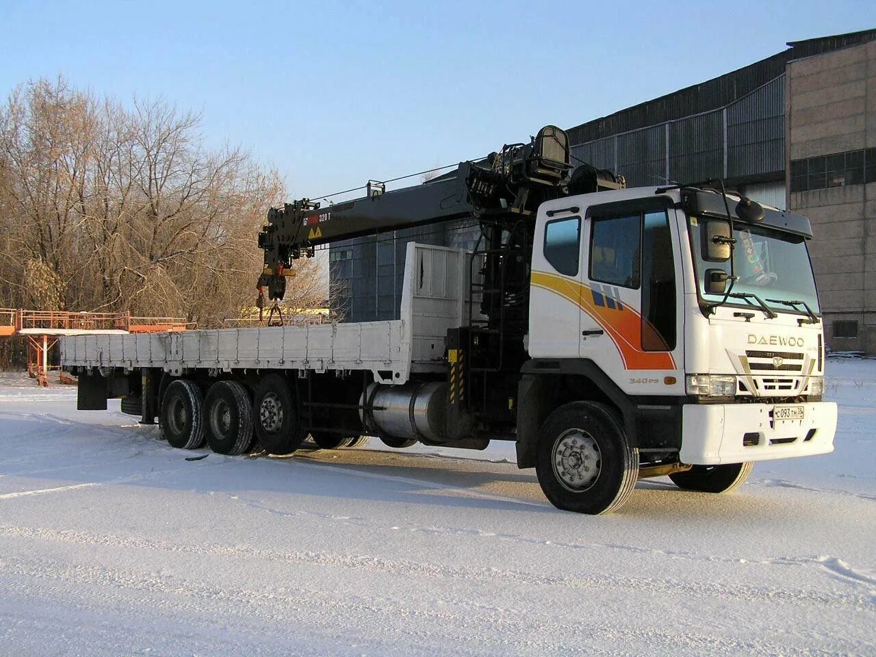 Воровайки 10 тонн. Hino ranger кран манипулятор. Воровайки 10 тонн. Митсубиси фусо воровайка. Воровайка машина грузоподъемность.