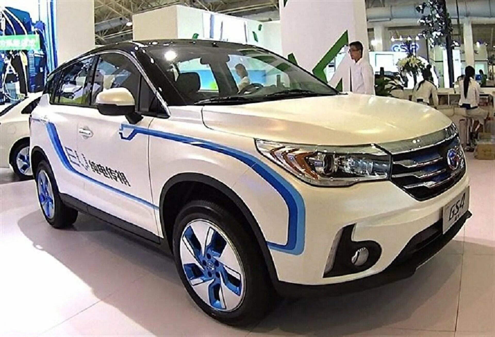 Trumpchi gs4. Электроавто Китай. Китайские электроавтомобили 2022. Китайский электромобиль Зекер. Китайские электромашины