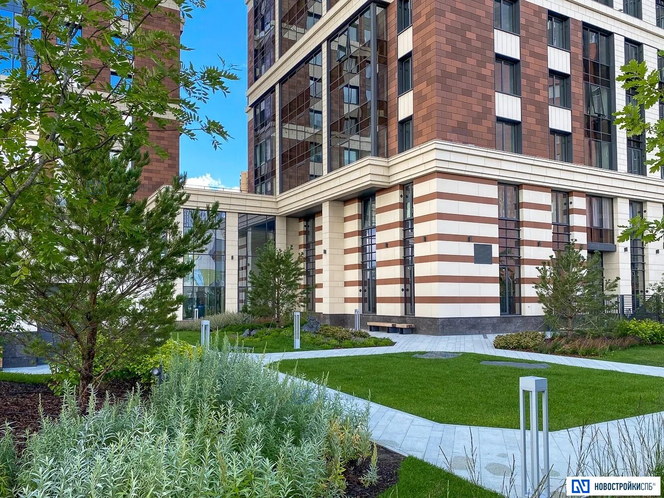 Жк баухауз подсветка. Баухауз спб. Космонавтов 102 жк баухаус. Проспект космонавтов 102к1. Космонавтов 102 жк баухаус.