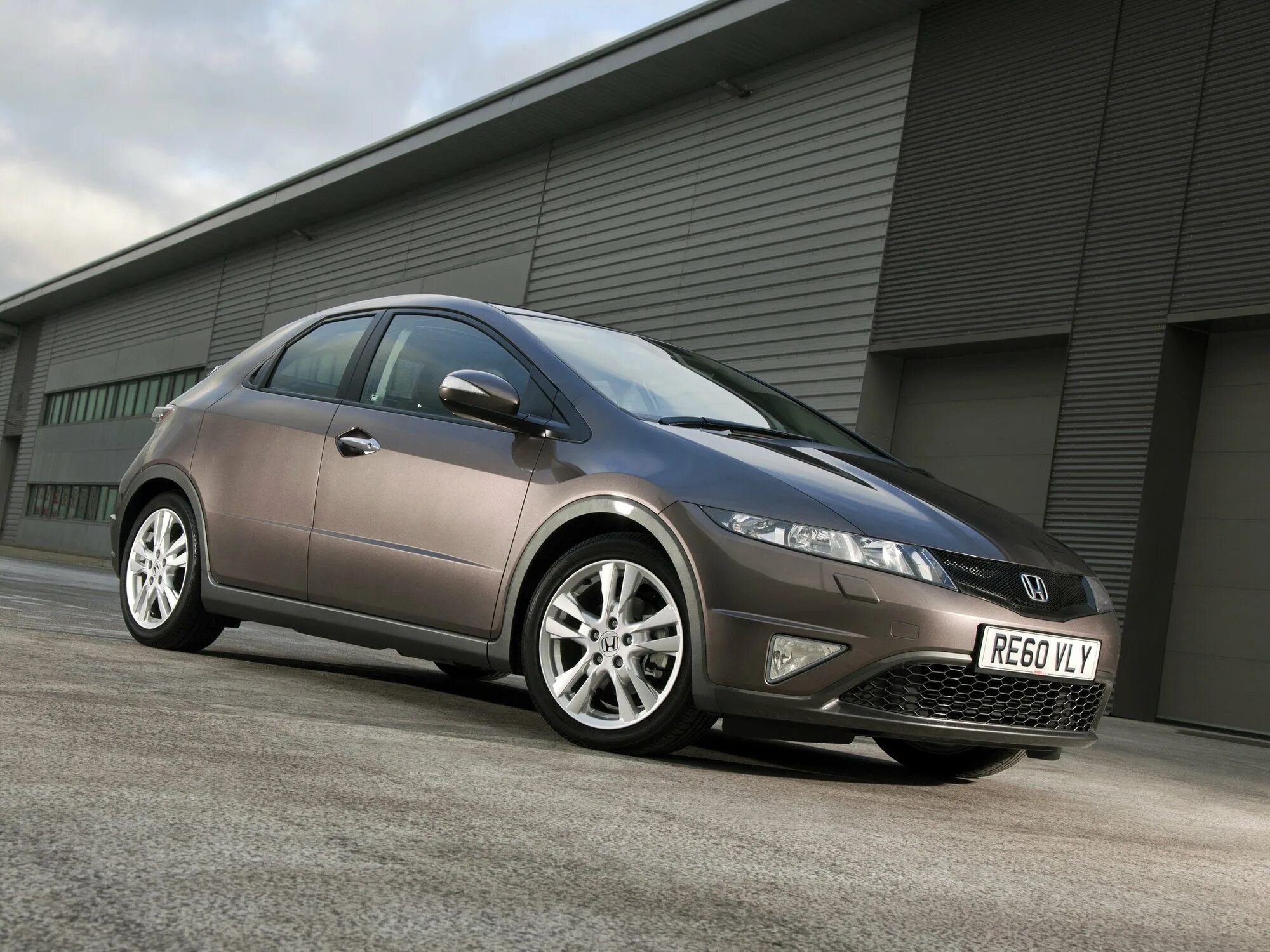 Honda civic 2008 1. Honda civic 8. Цивик 8 поколение хэтчбек. Хонда цивик 8 хэтчбек. Цивик 8 поколение хэтчбек.