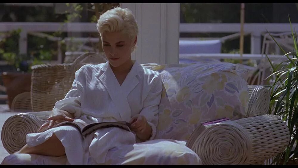 Слияние двух лун. Слияние двух лун фильм 1988. шерилин фенн слияние двух лун. фильм слияние двух лун 2. шерилин фенн 1988.