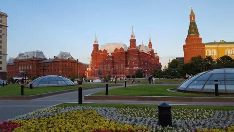 Саду красной площади