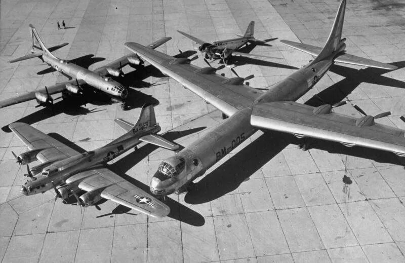 Самолёт Convair b 36. Самолет b-29 Superfortress. Boeing b-54 Ultrafortress. Convair b-36 кабина. Б 36 размеры