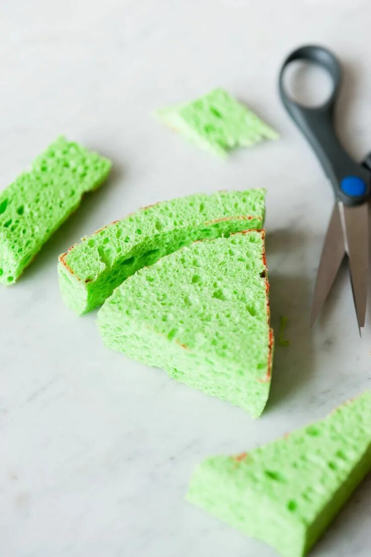 Что можно сделать из флористической губки. Лайфхаки с губкой для мытья посуды. Лайфхаки с губкой для мытья посуды. Губки для посуды лайфхаки. Что можно использовать вместо губки.