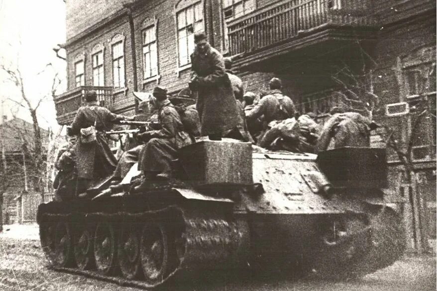 Танк т 34 1943 года. Освобождение минска вов. Вов речица. Калинковичско-мозырская наступательная операция. Т 34 76 1941.