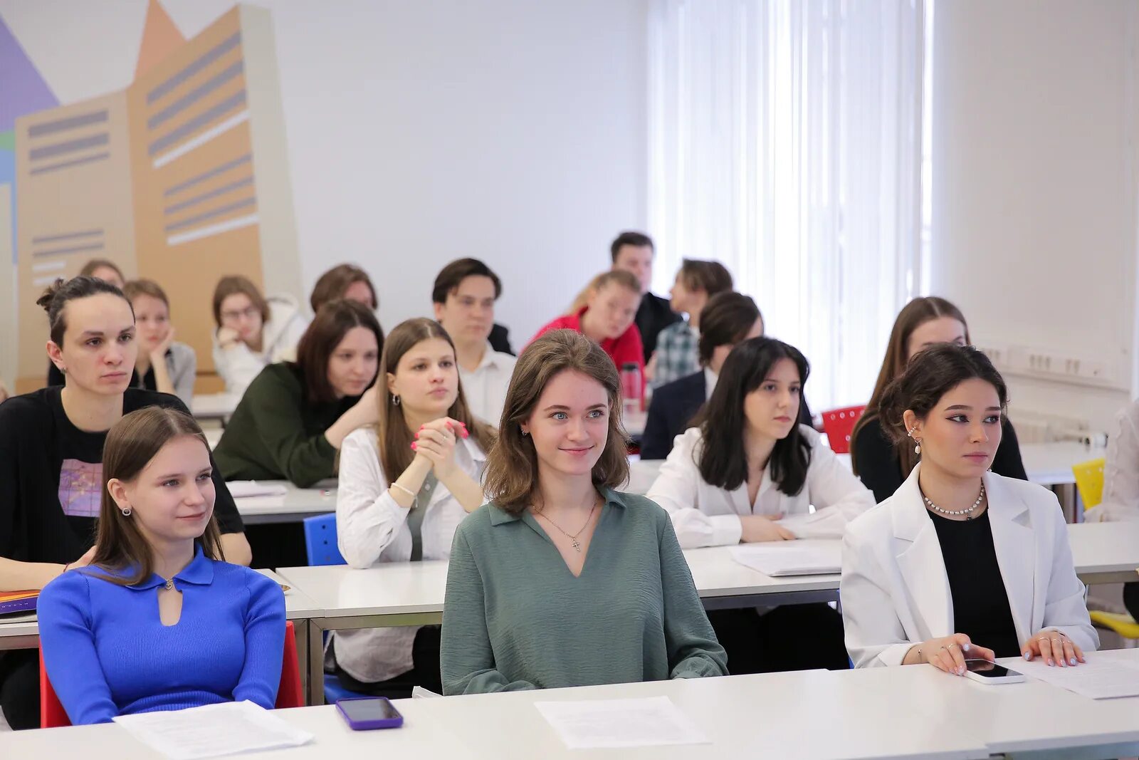 Университет мегаполис входит в группу. Вуз мегаполис. Ирина москва миит иээ. Корпорация риэлторов мегаполис-сервис. Вуз мегаполис.