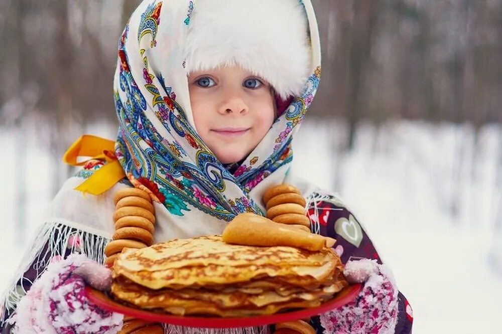 Масленица. Маслкнницаи. Масленица фотосессия. Масленичные блины.