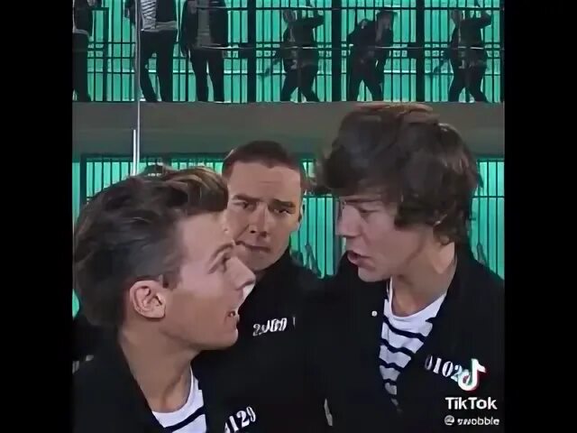 Гарри поттер мемы. Clauses of result правило. Why because упражнения. Why questions for kids. Harry styles hug sleep.