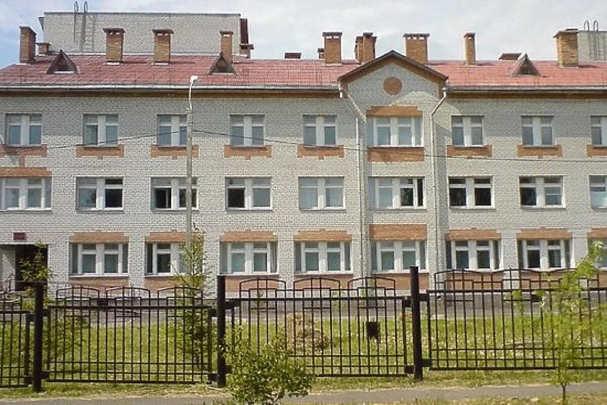 Больница п борок ярославская. Некоуз црб. Больница борок. Поселковая больница. Больница борок.
