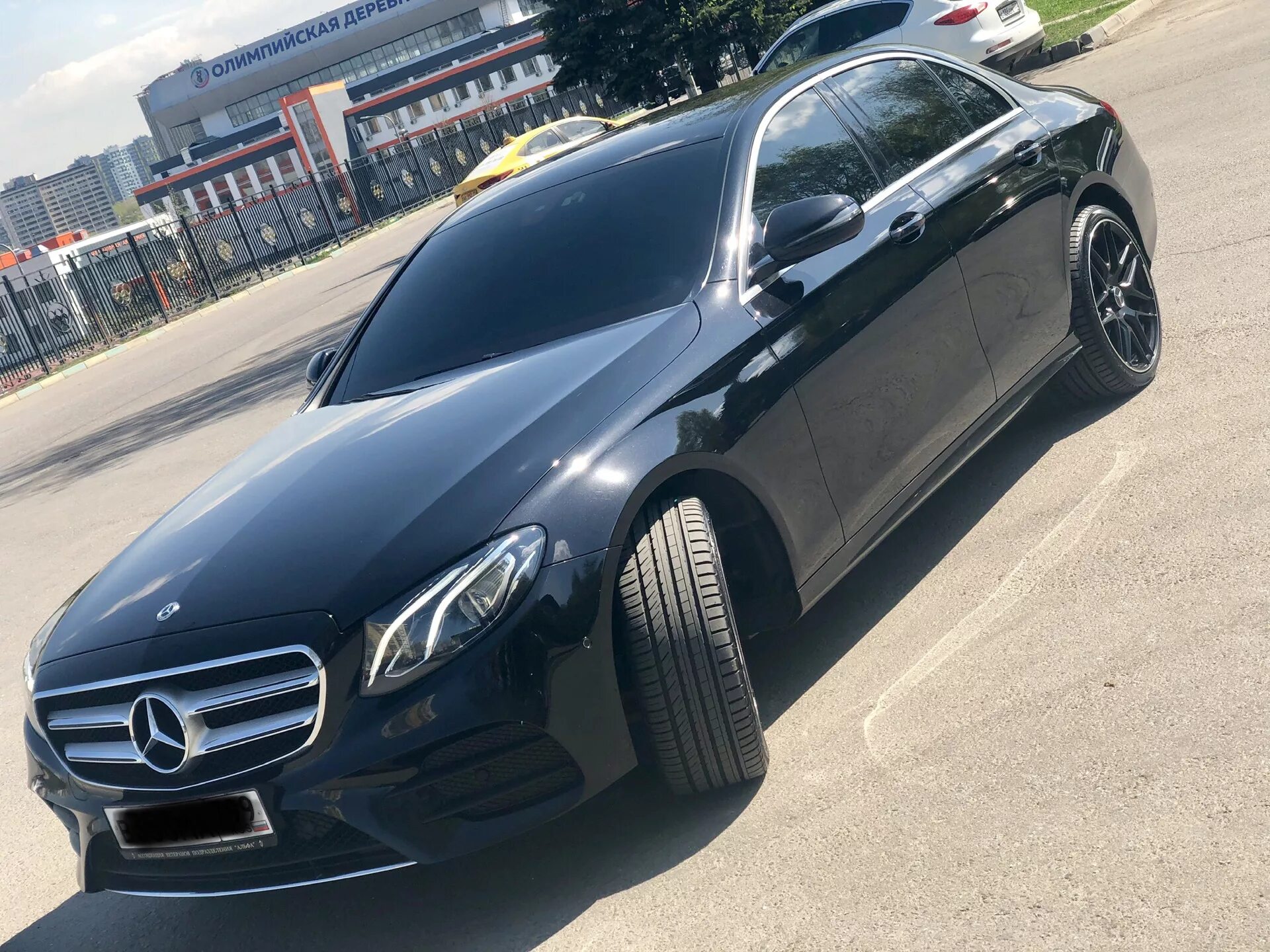 Мерседес w213 купить. Мерседес Бенц w213. Mercedes Benz e 213. Mercedes e class w213. Mercedes Benz e class w213.