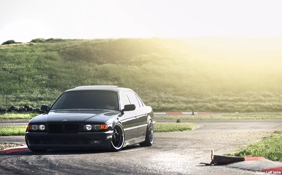 #car #bmw #BMW #Boomer #e38 7 series #E38 #5K #wallpaper #hdwallpaper #desktop B