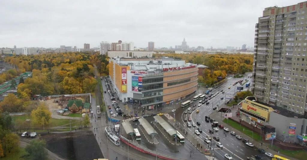 Москва Щукинская. Станция метро Щукинская. Щукинская дом 2. Строгино Щукинская. Магазины метро щукинская