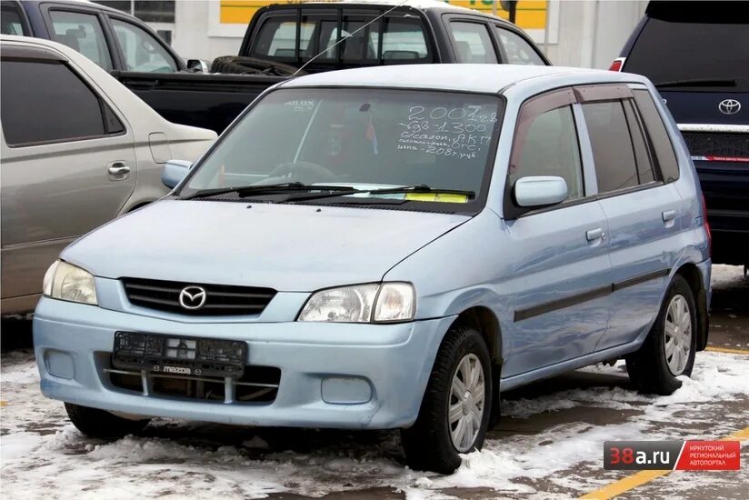 Мазда демио 1 поколение. Mazda Demio 1 Рестайлинг 1999-2002. Мазда Демио 2002 1 поколение. Мазда Демио 2001 Рестайлинг.