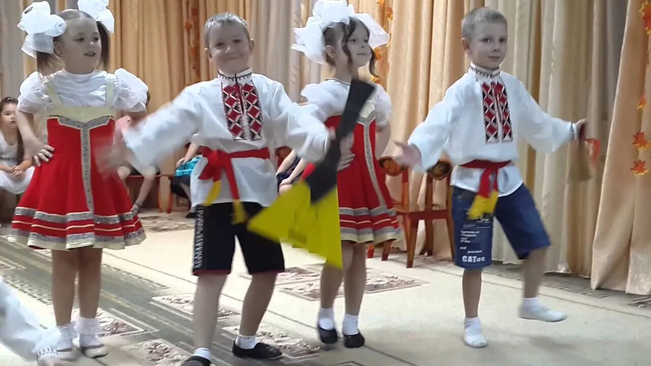 Народные танцы для детей. Народные танцы. Хореографический ансамбль калинка. Детские танцы. Народный танец в доу.