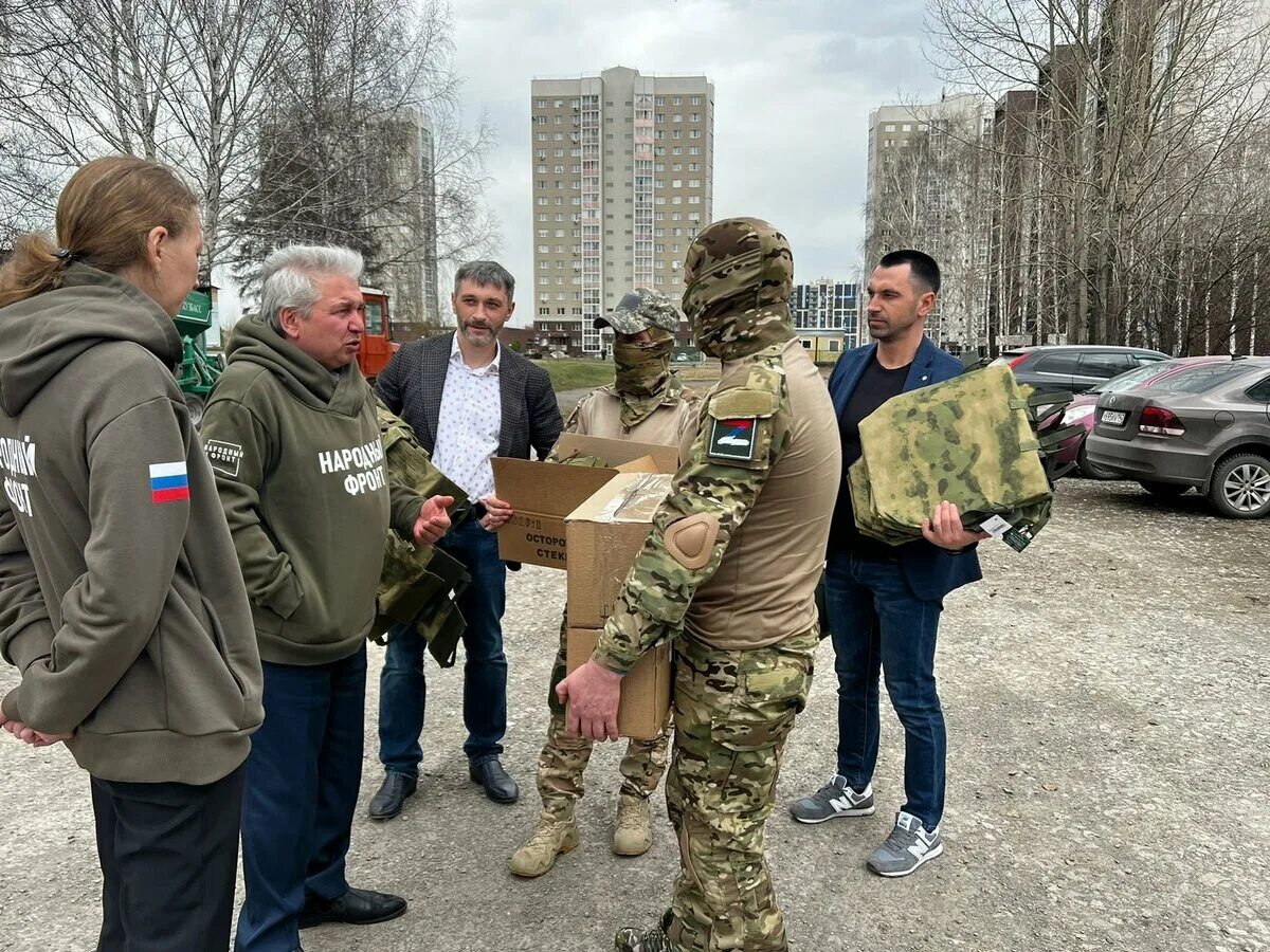 Всячески поддерживаю. Российский добровольческий корпус. Волонтеры помогают сво. Молодежь Патриоты России. Волонтеры сво поддержка помощь.