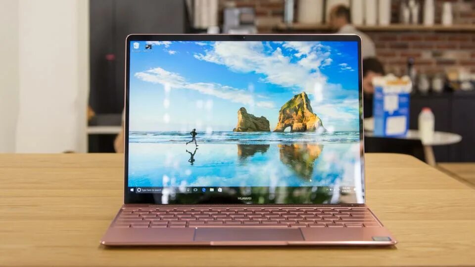Фото ноутбука хуавей. Huawei matebook. хуавей макбук. хуавей мейт бук. ультрабук huawei matebook x eul-w19p.