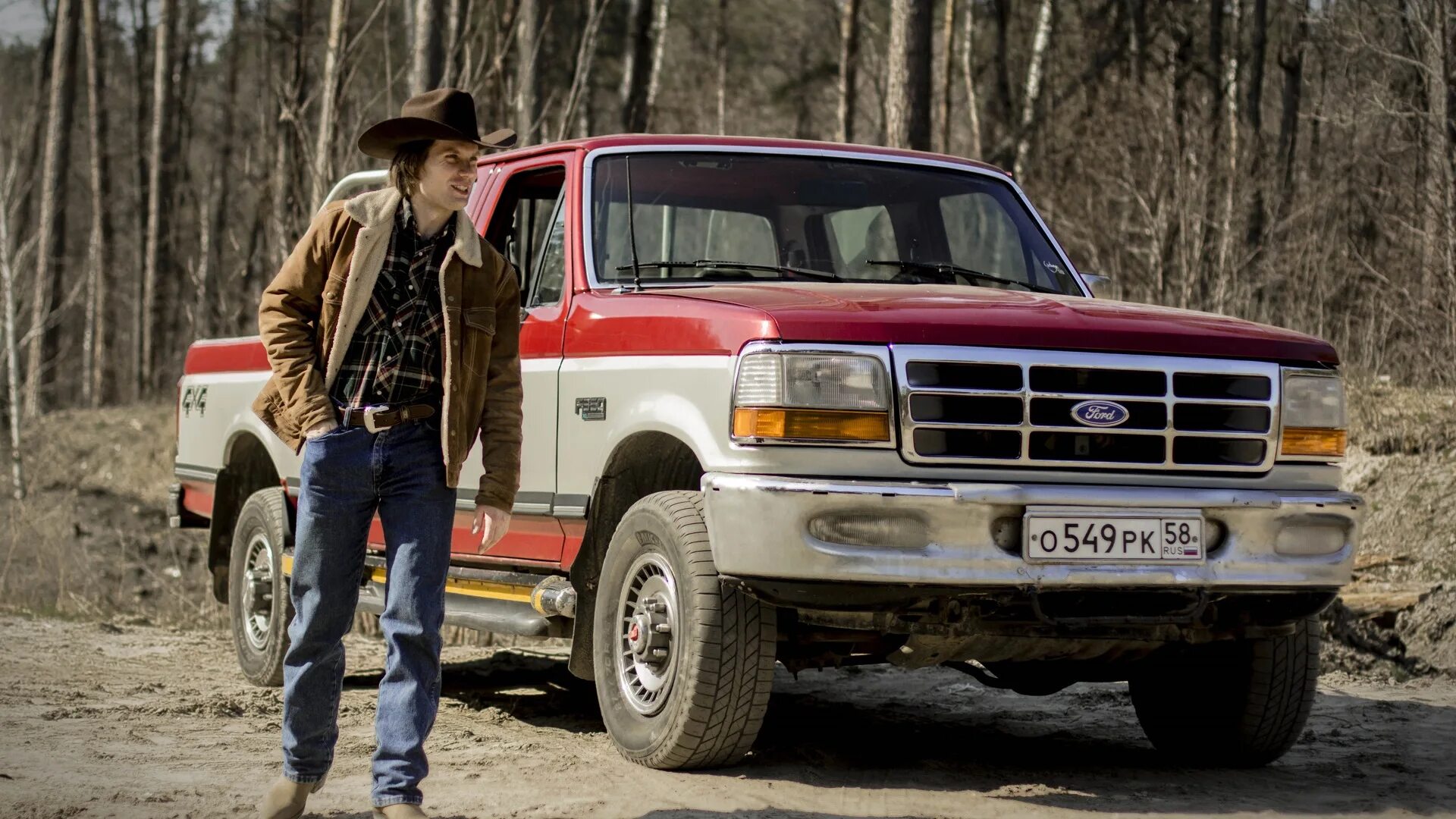 Пикап вдвоем. Ford f-Series 1990. Ford f150 redneck. Форд пикап реднек. Ford пикап 80s.