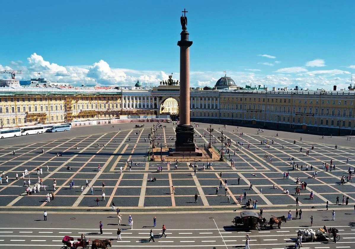 Спб самый большой. Александровская колонна в Санкт-Петербурге Огюст Монферран. Огюста монферратом Александриский столб. Дворцовая площадь и Александровская колонна. Дворцовая площадь Александровский СТОЛПСАНКТ-Петербург.