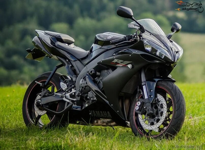 Мотоциклы фото ямаха р1 Yamaha R1: эволюция легенды Real Biker Дзен