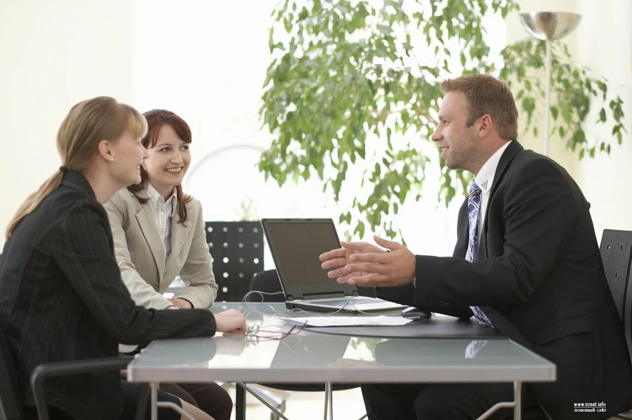 Консультация менеджера. Общение юриста с клиентом. Общение юриста с клиентом. Переговоры с иностранными партнерами. Общение юриста с клиентом.