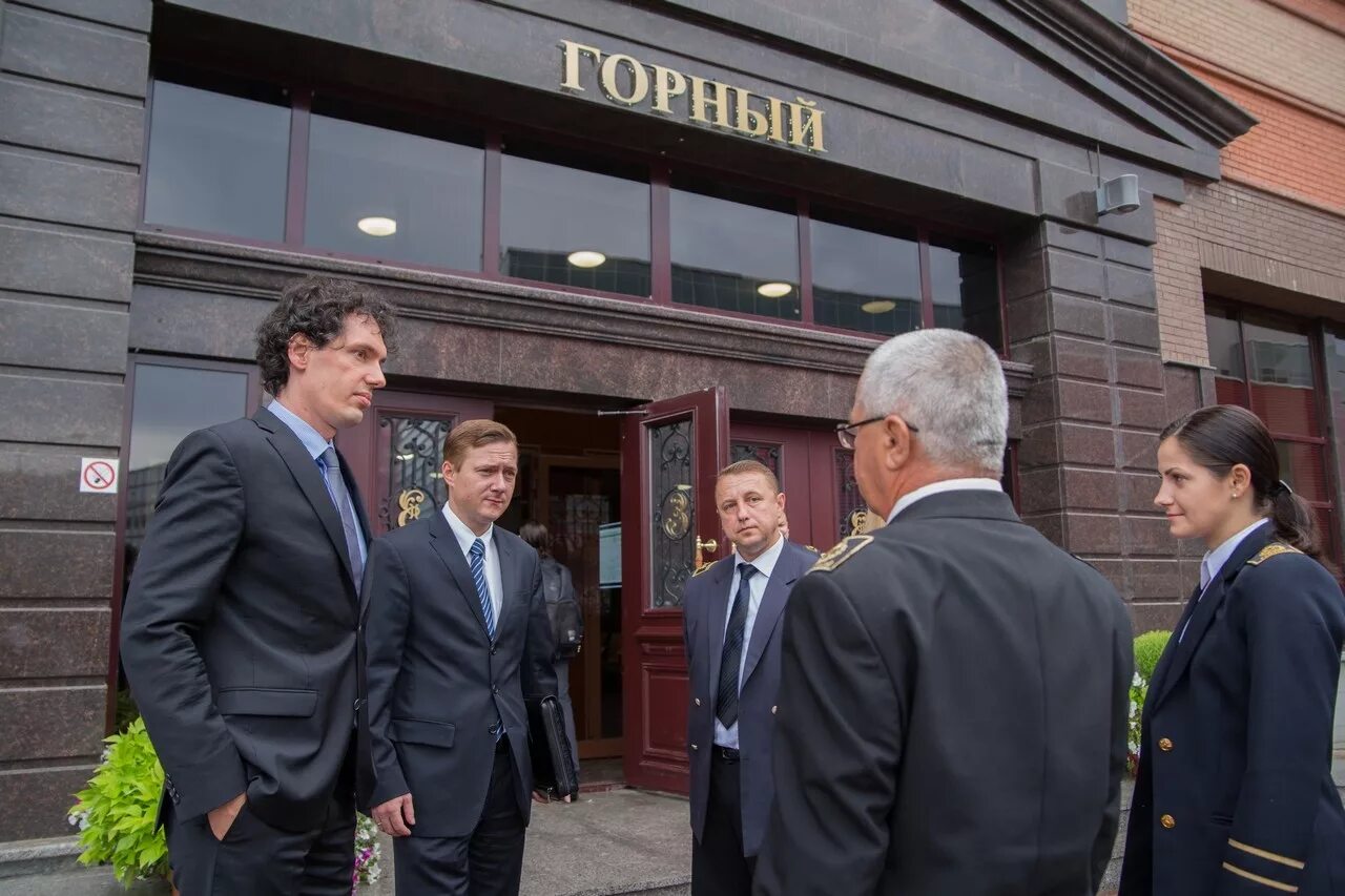 ректора вузов в тегу. ректор рудской андрей иванович. ректор спб университета. николай кропачев спбгу. николай михайлович кропачев.