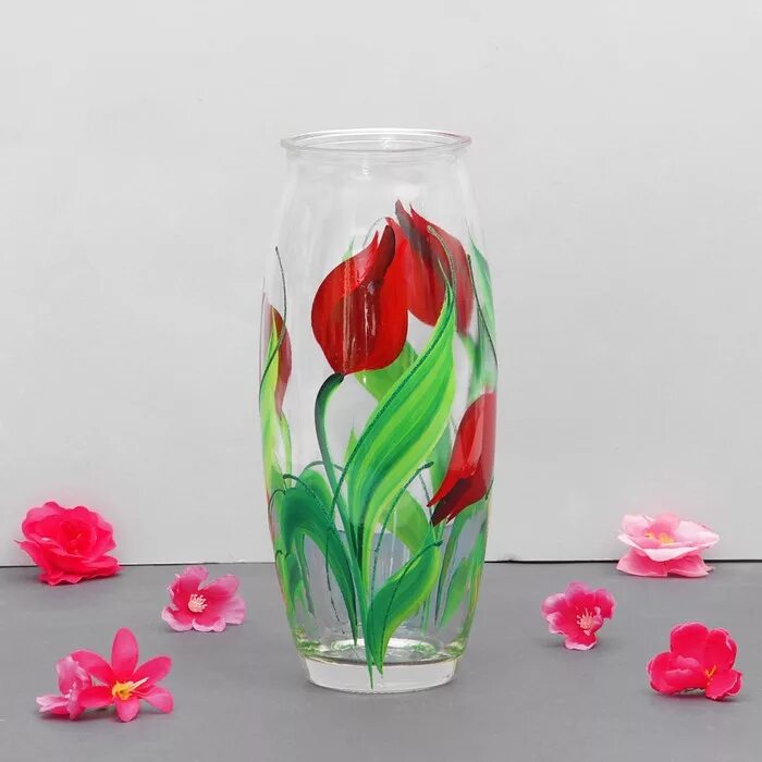 Сколько воды наливать тюльпанам в вазе. Стеклянная ваза тюльпаны. Ваза с тюльпанами. Вазы для тюльпанов из стекла. Ваза тюльпан стекло.