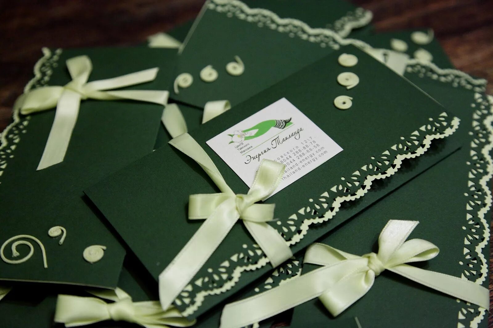 Красивые подарочные сертификаты. Красивый конверт для сертификата. Конверт под сертификат. Конверт для подарка своими руками. Подарочный конверт своими руками.