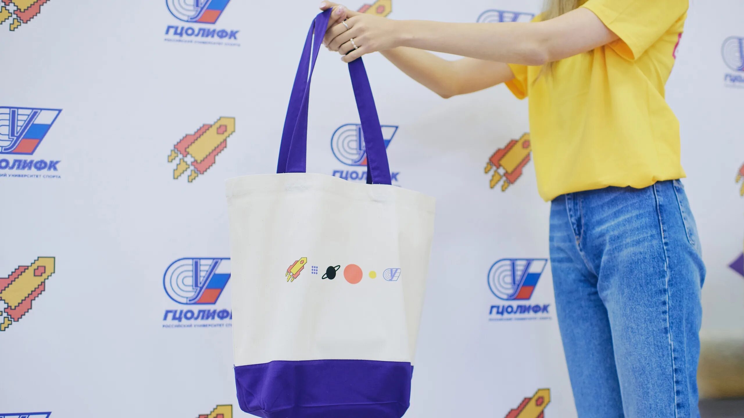 Тижт омгупс тайга. Омгупс преподаватели фото. Олимпиадное движение. Олимпиадное движение старая русса 2023. Олимпиадное движение владивосток.