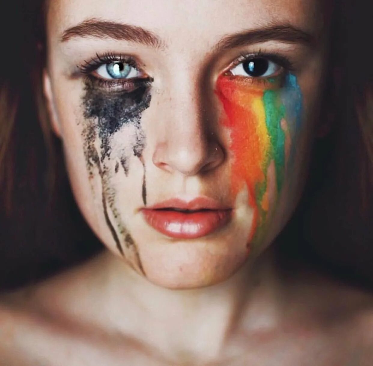 Креатива лиц. Креативная фотосессия с лицом. Креативная внешность. Креативный макияж на мужчинах. Креативное лицо.