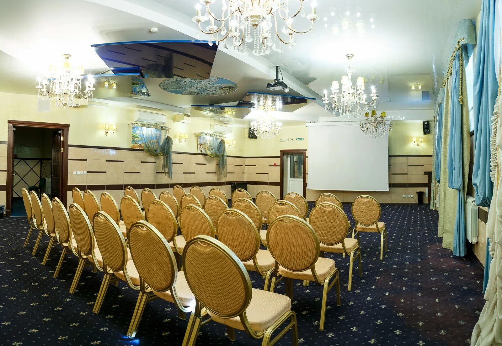 Лазурный зал. Дворец бракосочетания тюмень малыгина 85 залы янтарный. Лазурный зал. Император тула лазурный зал. Лазурный зал загс тюмень.