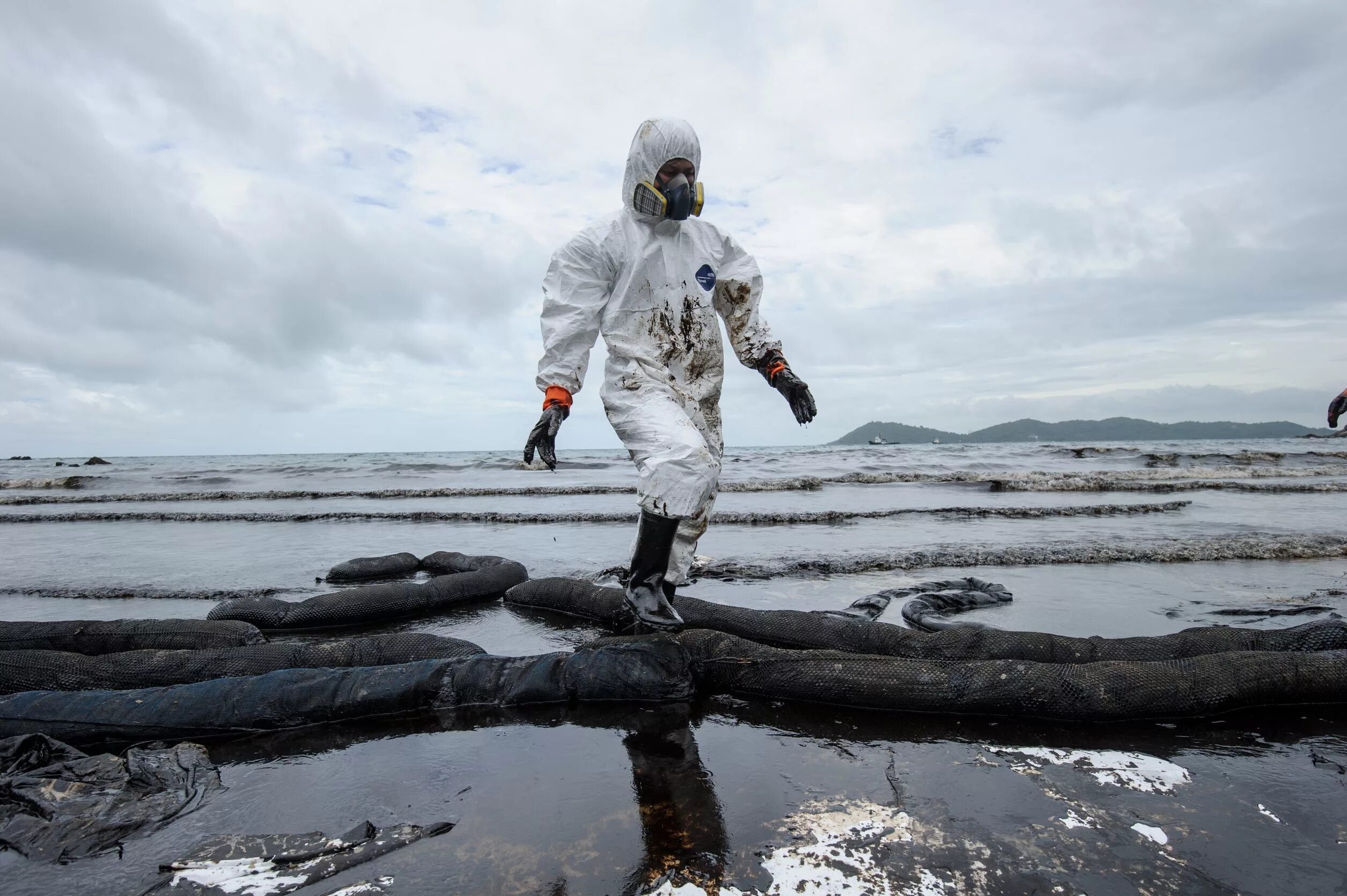 Что будет нефтью в мире. 2006 Prudhoe Bay Oil spill. Разлив нефти на Аляске. Разлив нефти в Северном Ледовитом океане. Усинская катастрофа.