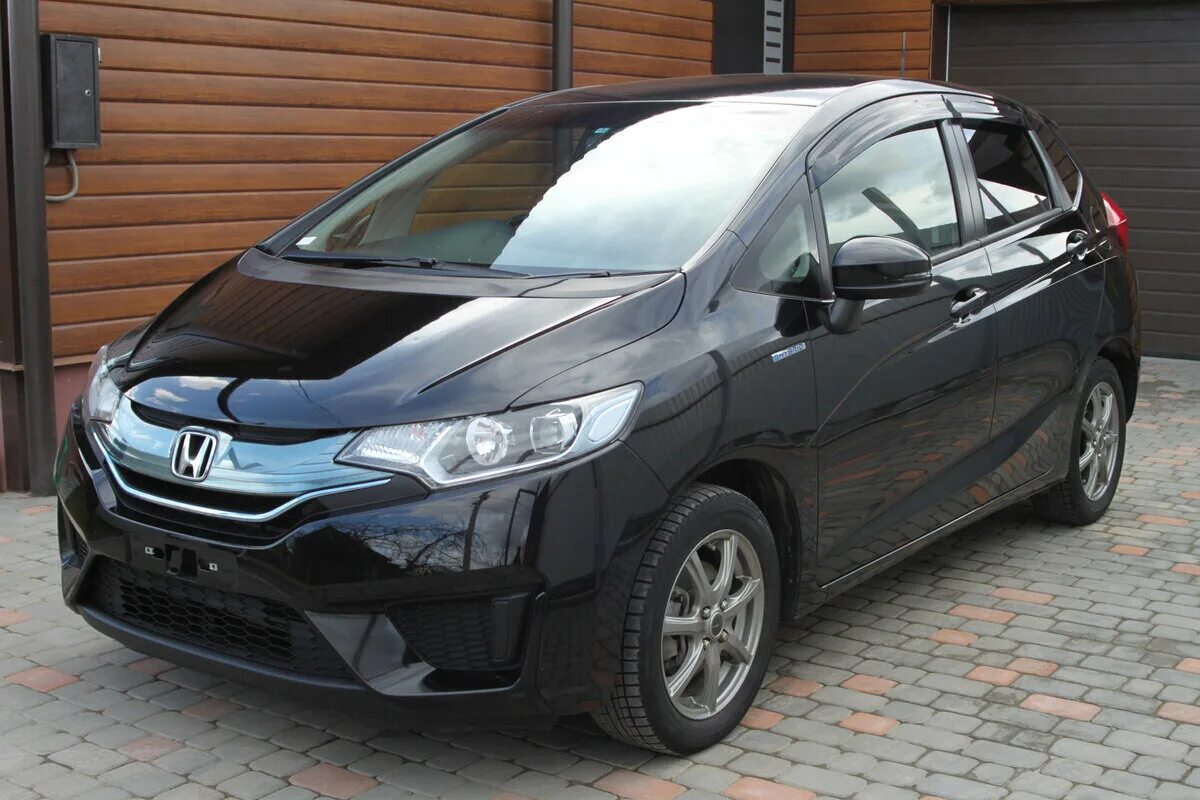 Honda Fit 3 drive2. Honda Fit 3 Grey Wheels. Хонда фит 3 черный. Чёрный фит машина новый выпуск.