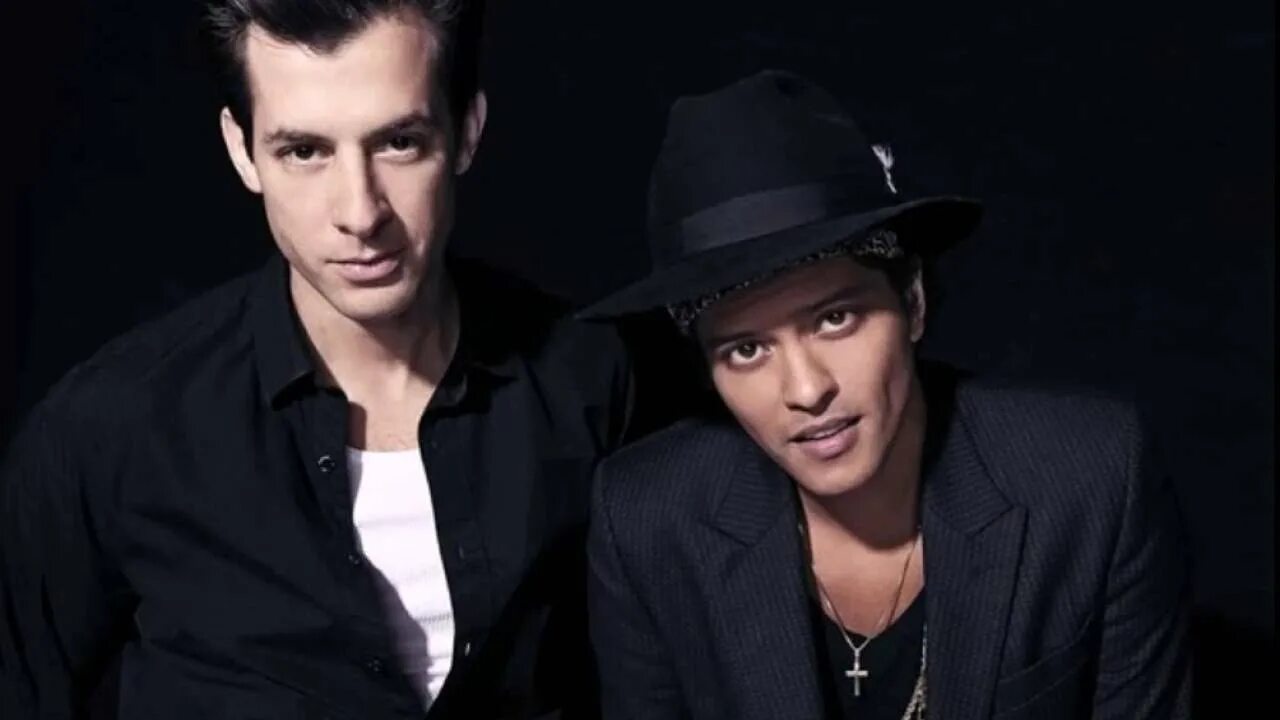 Mark ronson funk ft bruno mars. Марк ронсон и бруно марс. марк ронсон аптаун фанк. бруно марс uptown. марк ронсон и бруно марс uptown funk.
