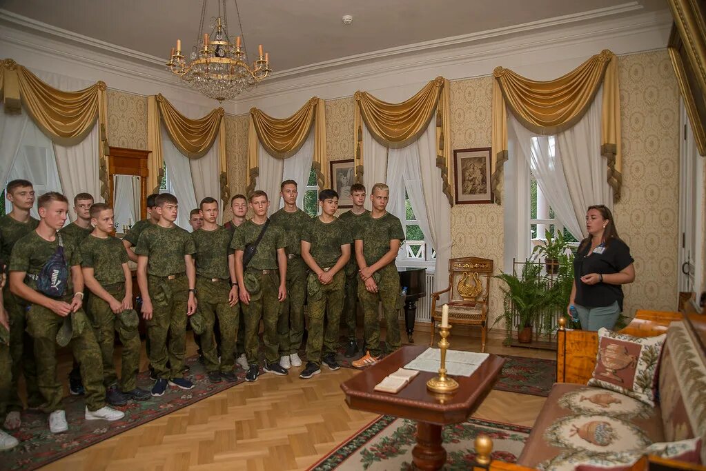 Гвардеец 2 аудиокнига слушать. Гвардеец 2 аудиокнига дмитрий дашко. Лагерь гвардеец саратов. Академия материально технического обеспечения имени хрулева пенза. Гвардеец пфо пенза.