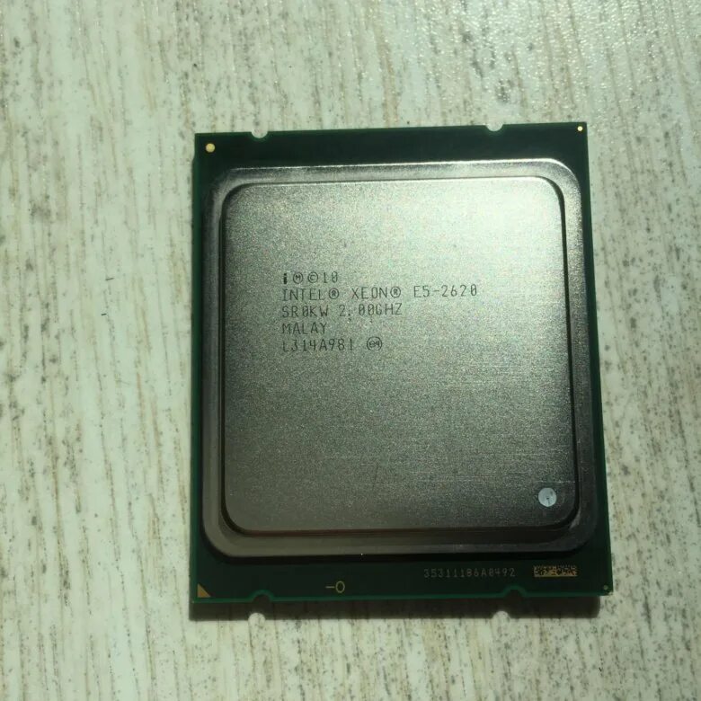 Intel xeon cpu e5 2620. Xeon e5 2620 v1. процессор intel xeon e5-2620v3. процессор xeon 6ядер 12потоков. xeon e5 2620 и e52640.