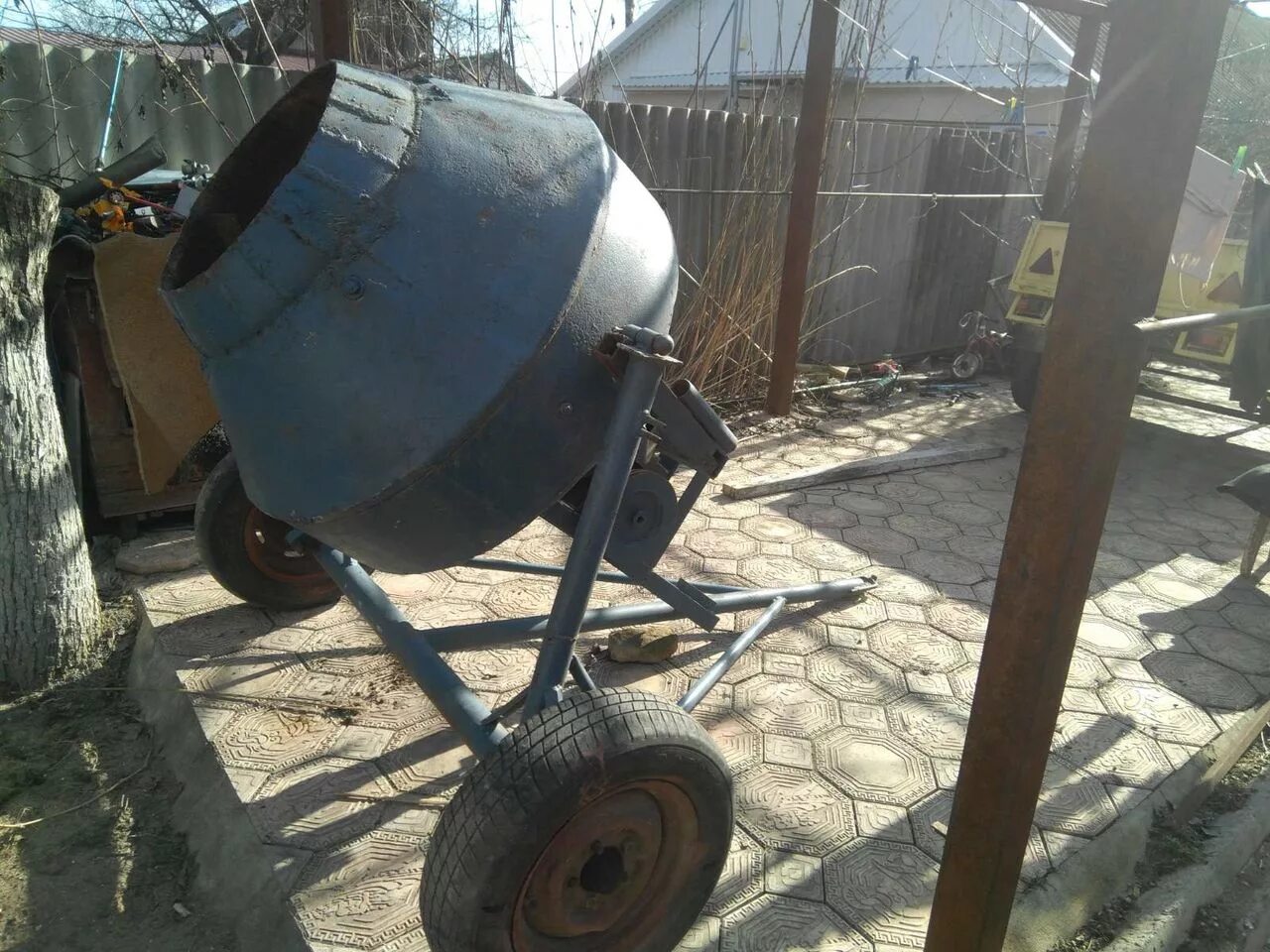 Прицеп бетономешалка. Бетономешалка 400л. бетономешалка бм 500 на прицепе реверсивная. бетономешалка скиф 400л. колеса на бетоносмеситель 280кг.