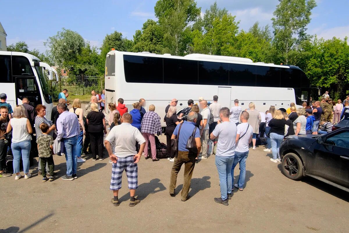 Группа добро нижний новгород. Автобус. Сопровождающий в автобусе. Автобусы Нижегородской области. Автобус Нижний Новгород.