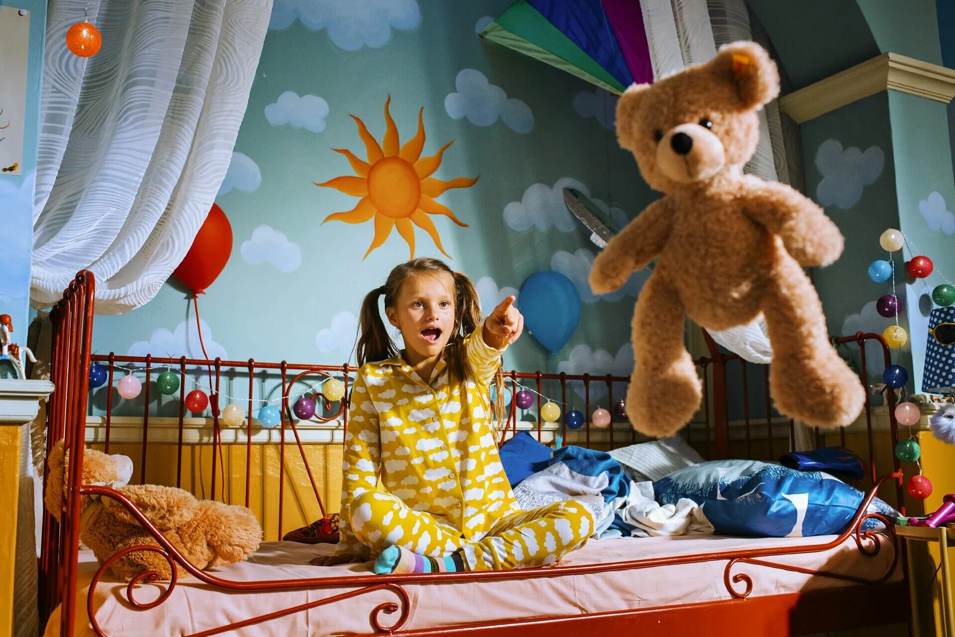 маленькие волшебницы фильм 2021. фильм про волшебниц 2020. фильм маленькая волшебница. фильм про волшебниц 2020. фильм про волшебниц 2020.