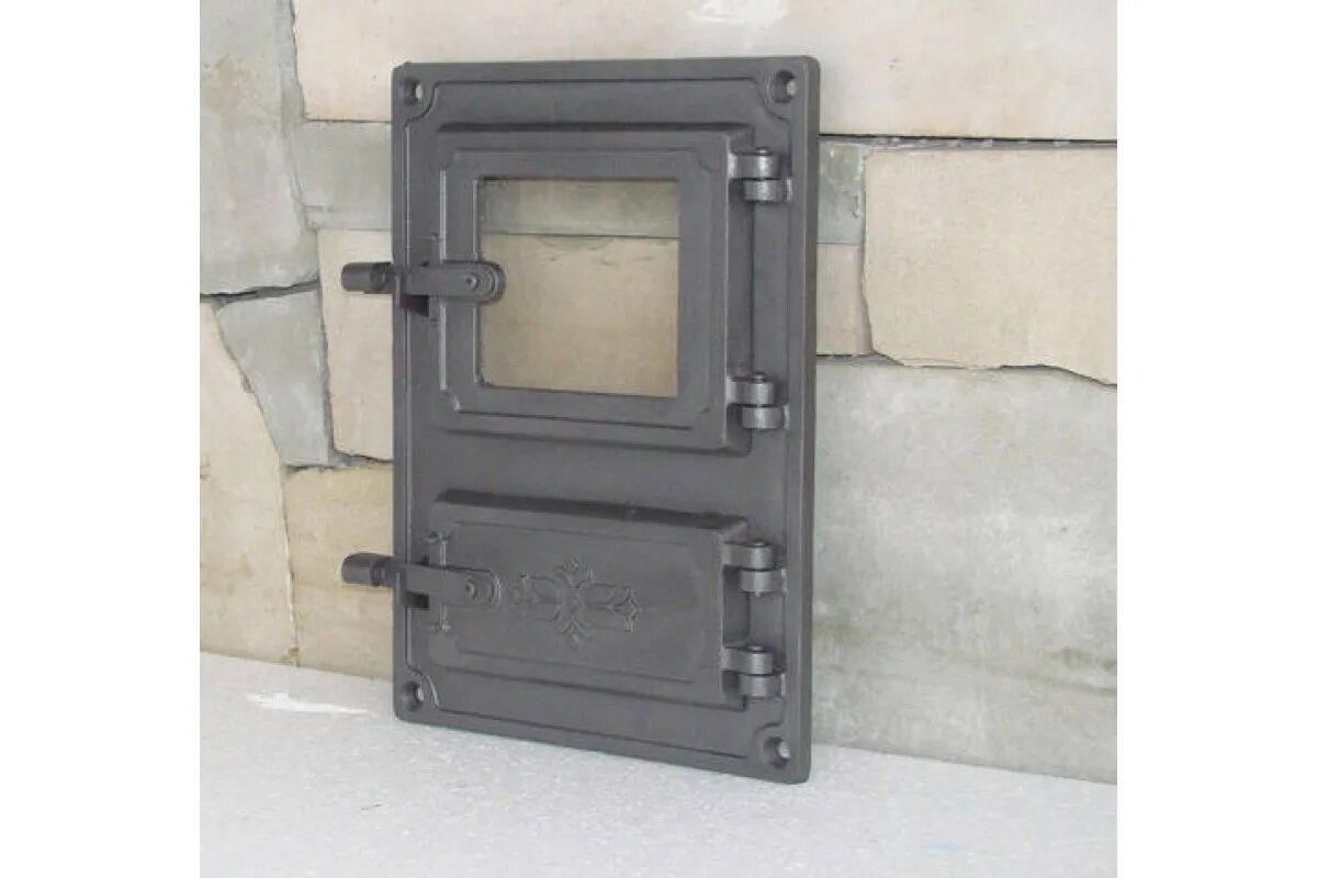 Дтг 8с кижи. Каминная дверца везувий 220. Дверка для печи в баню. Дверца топочная чугунная со стеклом свт 470. Svt 470 дверца топочная.