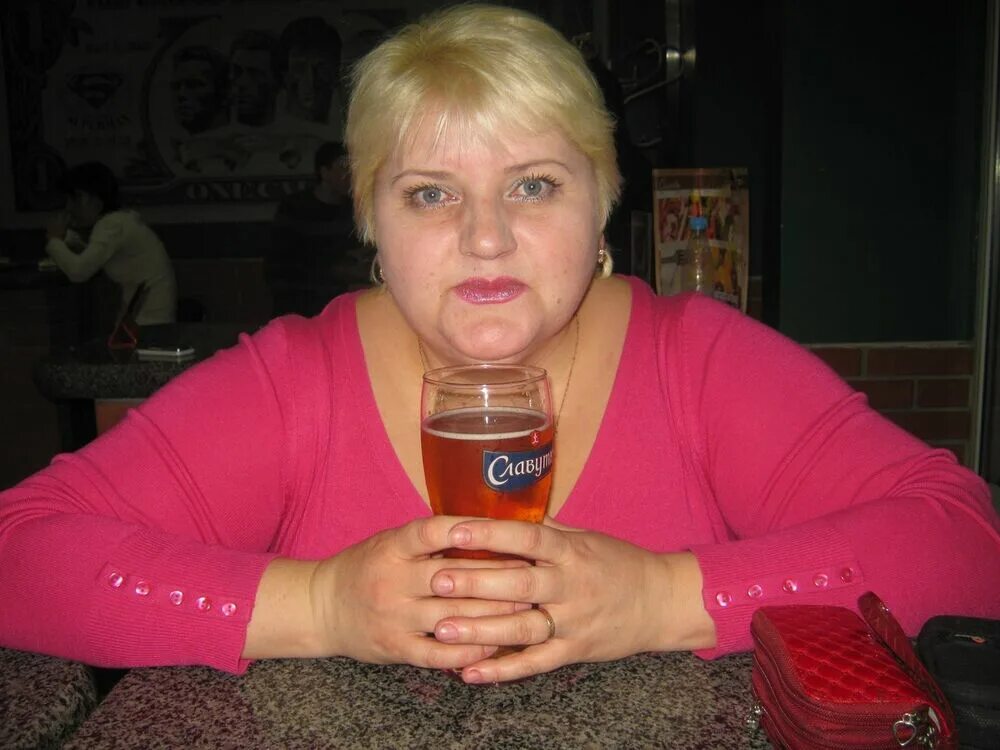 Макеевка донецкой области девушки. Женщины за 50 макеевка. Женщины макеевки. Бурлэ наташа 58 однакл. Елена 51.