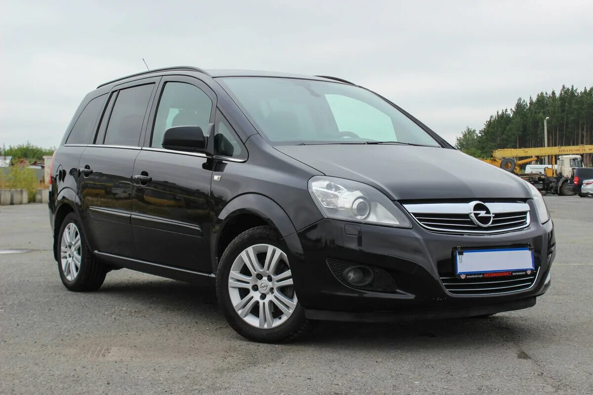 Opel Zafira b. Opel Zafira 1. Опель Зафира 2010. Опель Зафира б 1.8.