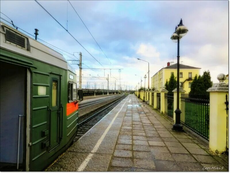 Железнодорожная станция волховстрой -1. Жд станция волховстрой 1. Вокзал 1 волхов. Вокзал станции волховстрой-1. Волховстрой-1 волхов привокзальная площадь 1.