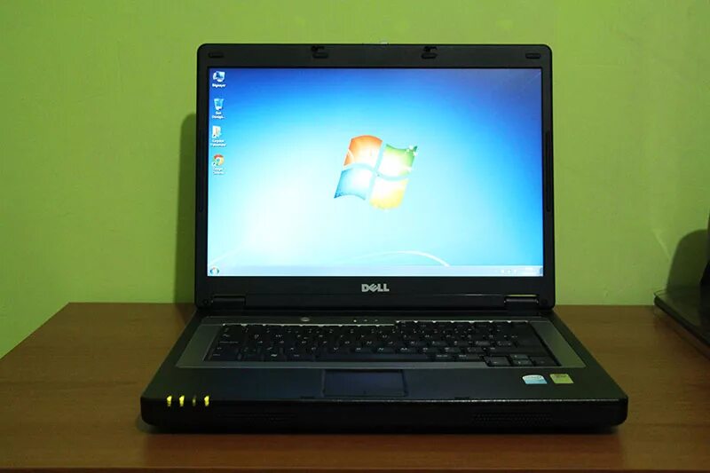 Dell 1300. Ноутбук 1300. Ноутбук 1300. Dell inspiron 1300 характеристики. Ноутбук dell 1300.