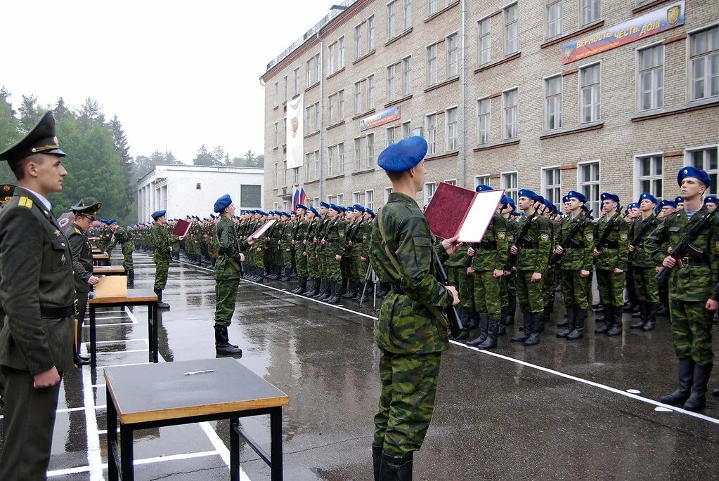 Президентский полк присяга. Купавна президентский полк. Новая Купавна ВЧ 1005. В Ч 1005 президентский полк. Купавна Московская область воинская часть президентского полка.