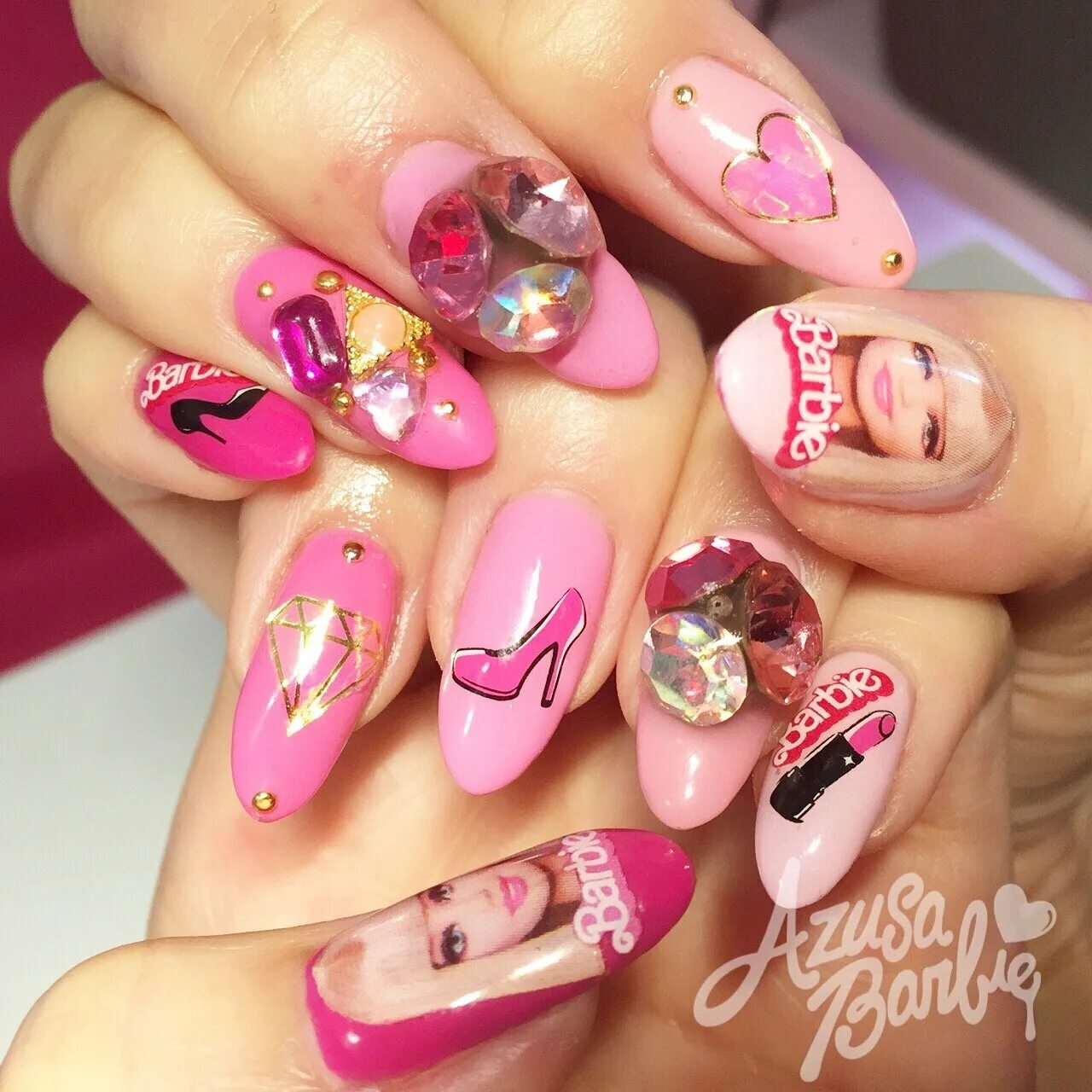 Маникюр для девочки барби. Маникюр для девочки барби. Кукла с длинными ногтями. Набор барби для детей накладные ногти. Маникюр для девочки барби.