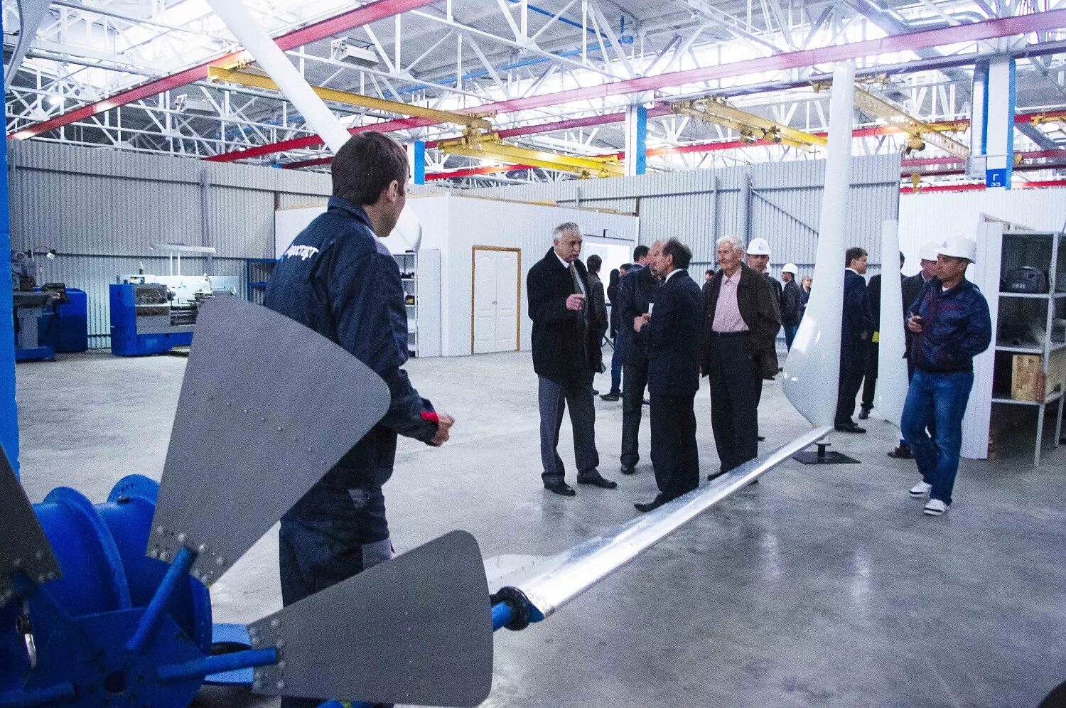 Ставропольского краевого индустриального парка «мастер». Работа мастером в ставрополе. Арт студия ставрополь. Индустриальном парке "ставрополь". Монтажник каркаса.