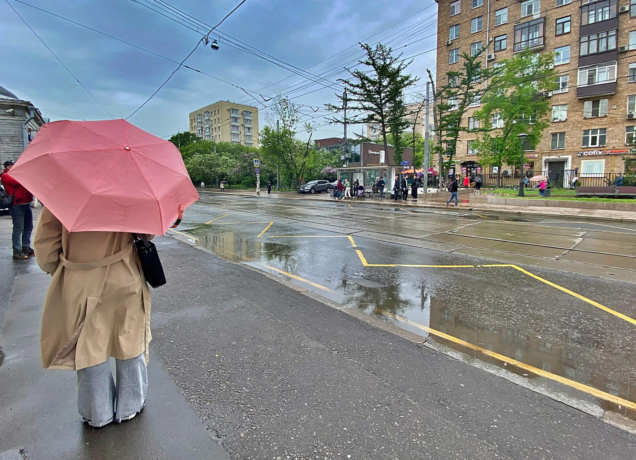 Дождливый день. Небольшой дождь. Дождь в Москве. Дождик в Москве.