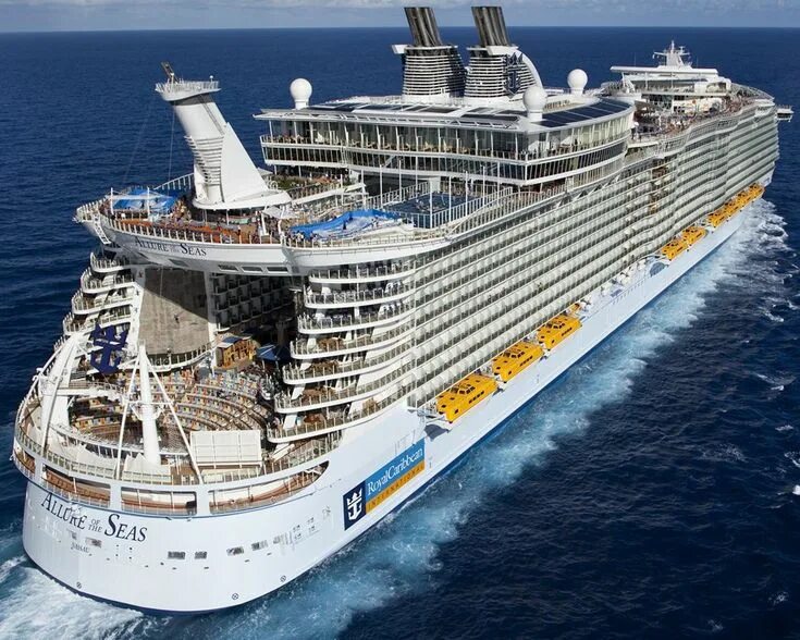Круизный корабль "allure of the seas". Фотку большого корабля. Роял карибиан корабль. 11 палубный круизный лайнер. Лайнер аллюр the seas.
