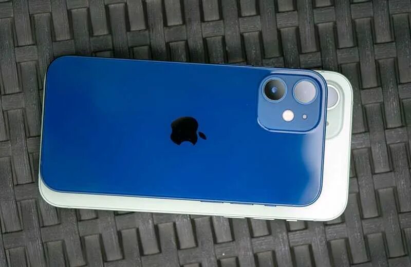 Iphone 12 Mini Blue. Iphone 12 и 12 Mini. Iphone 12 Mini синий. Iphone 12 Mini процессор. Iphone 12 mini москва